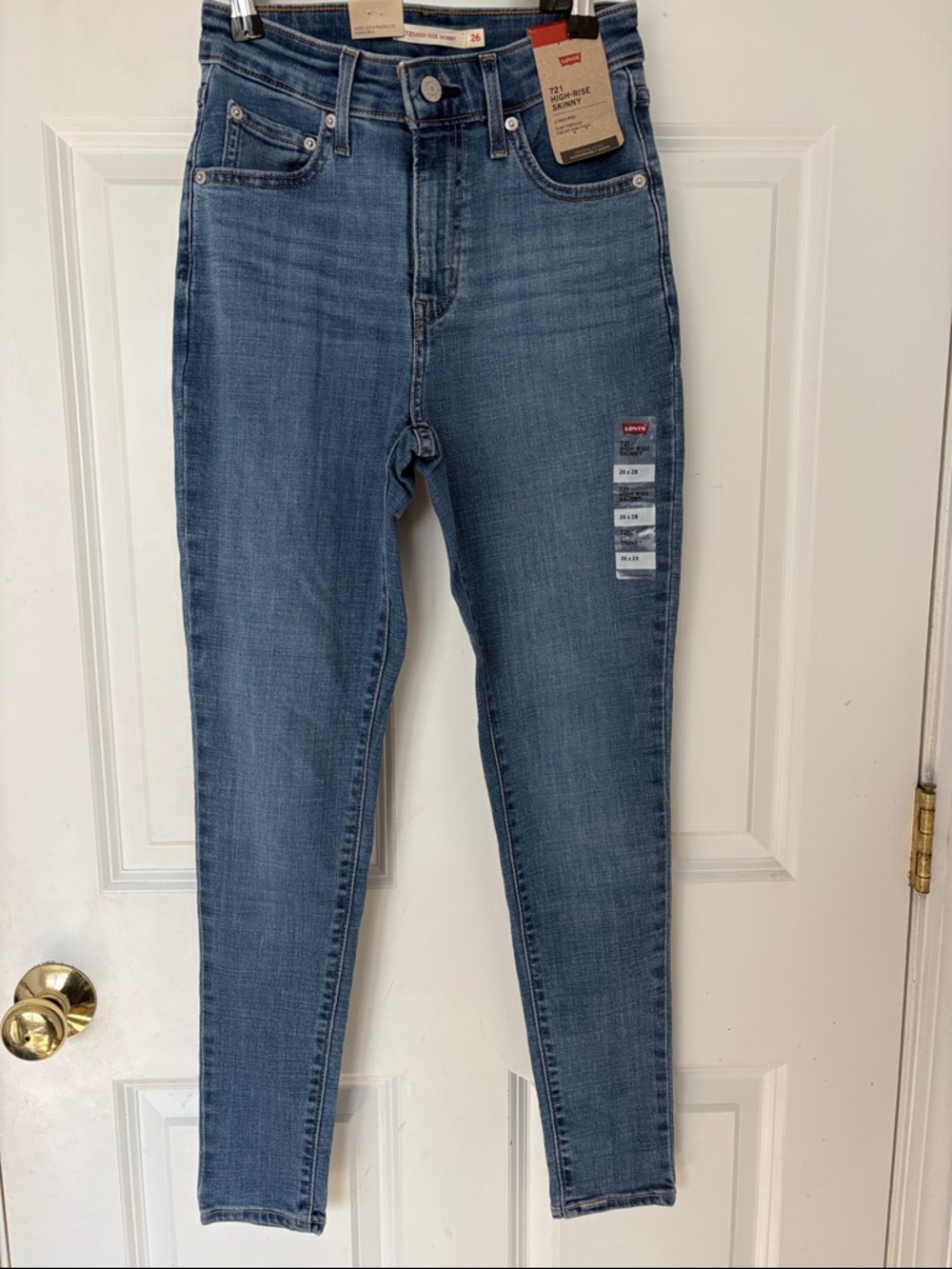 MUST GO! Levi's 721 High-Rise Women's Skinny Jeans in Medium Blue Wash NWT